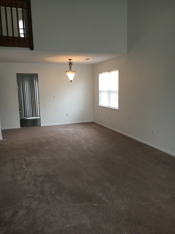 132 Stoney Dr Townhome Townhome Rental in Dover DE