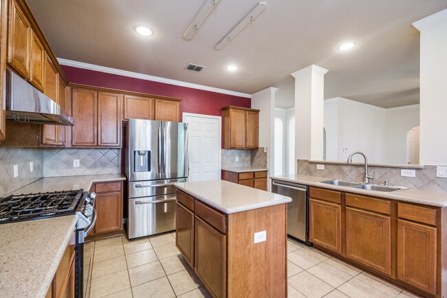 Photo - 503 Wildgrove Ln