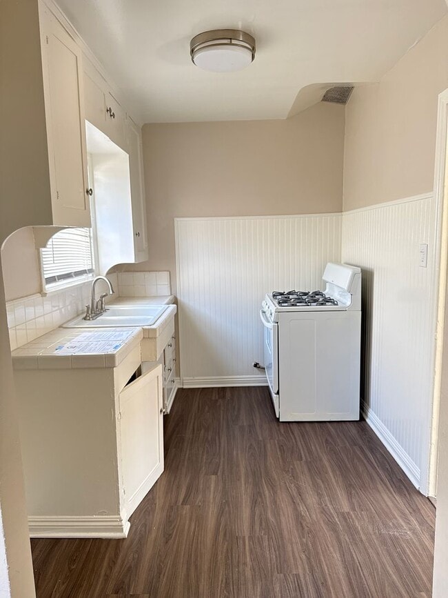 Photo - 783-789 W. 17th Street Unit 785