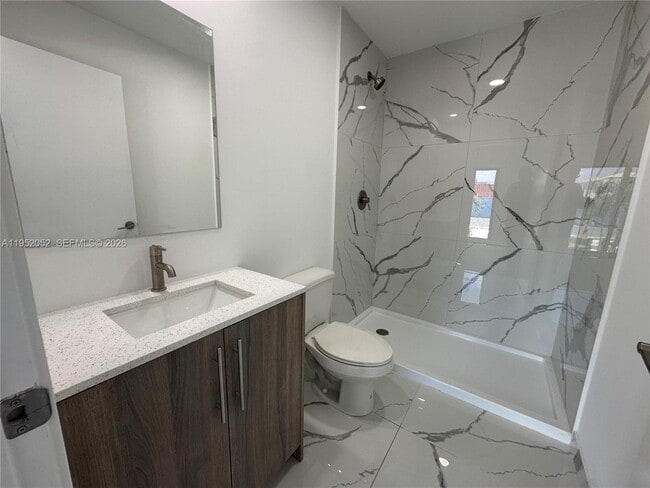 Photo - 232 NW 13th St