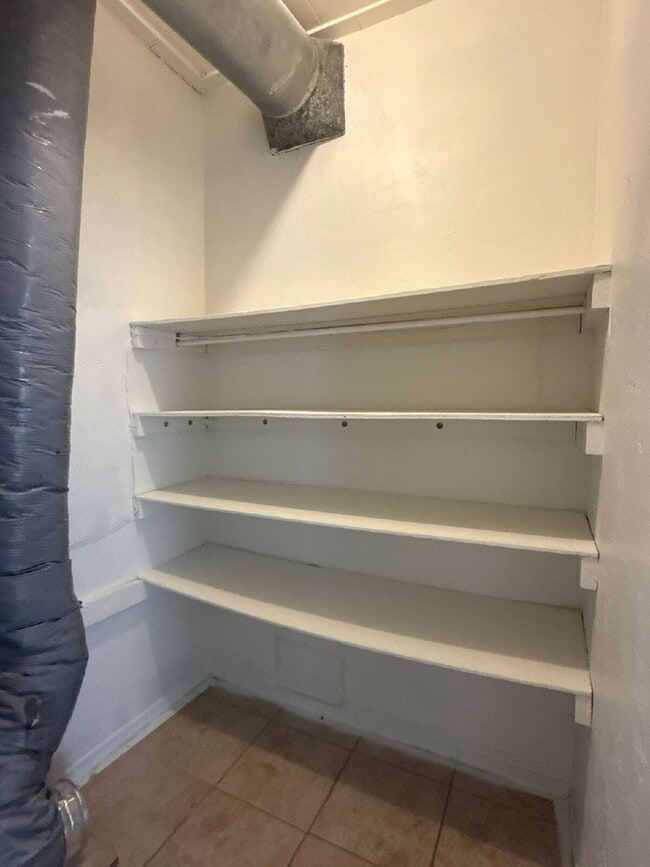 Photo - Great 1 bd apartment with private yard! Ridgecrest! Move in special!