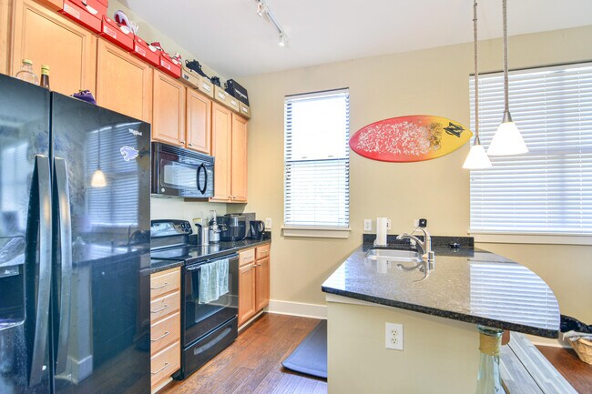 Photo - 650 S Mill St Unidad 117