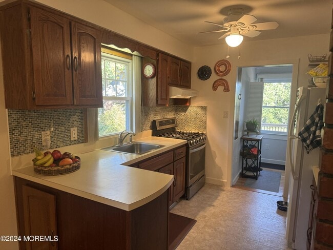 Building Photo - 712 Radnor Ave Rental