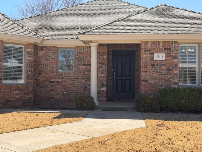 Photo - 4103 101st St