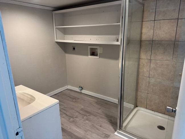 Photo - 108 Bank St Unit Lot #7