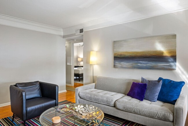 Photo - 23 Standish Ave NW Unidad ID1226656P