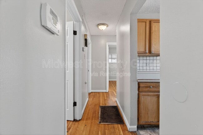 Photo - 257 Glen Garry Rd