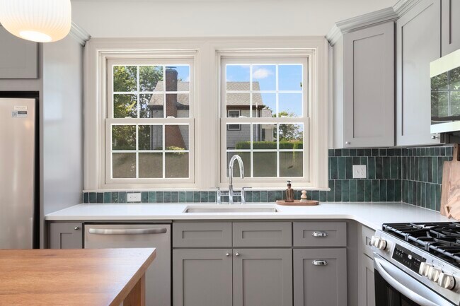 Photo - 294 Cole Ave Casa Adosada