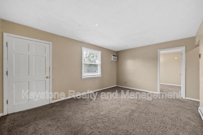 Photo - 147 Tandy Dr