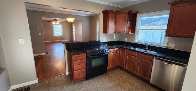 Photo - 2278 Venetian Dr SW