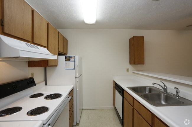1BR, 1BA - Upper Level - Kitchen - Harrison West