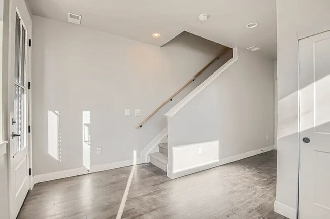 Photo - Newer Build 2 Bed 2.5 Bath Townhome for Rent!