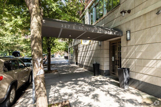 Photo - The Yorkfield