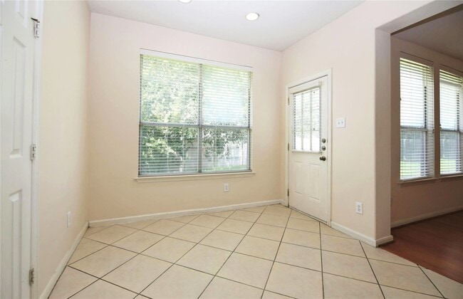 4602 Rainbow Valley Ct