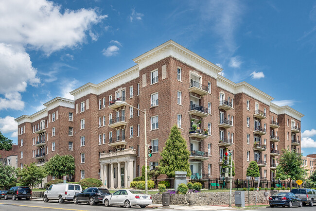 Building exterior - Highview and Castle Manor Apartments