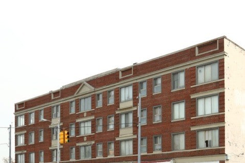 Photo - The Woodford Apartments