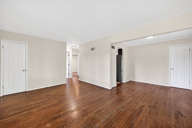 Photo - 3945 Crosby Dr
