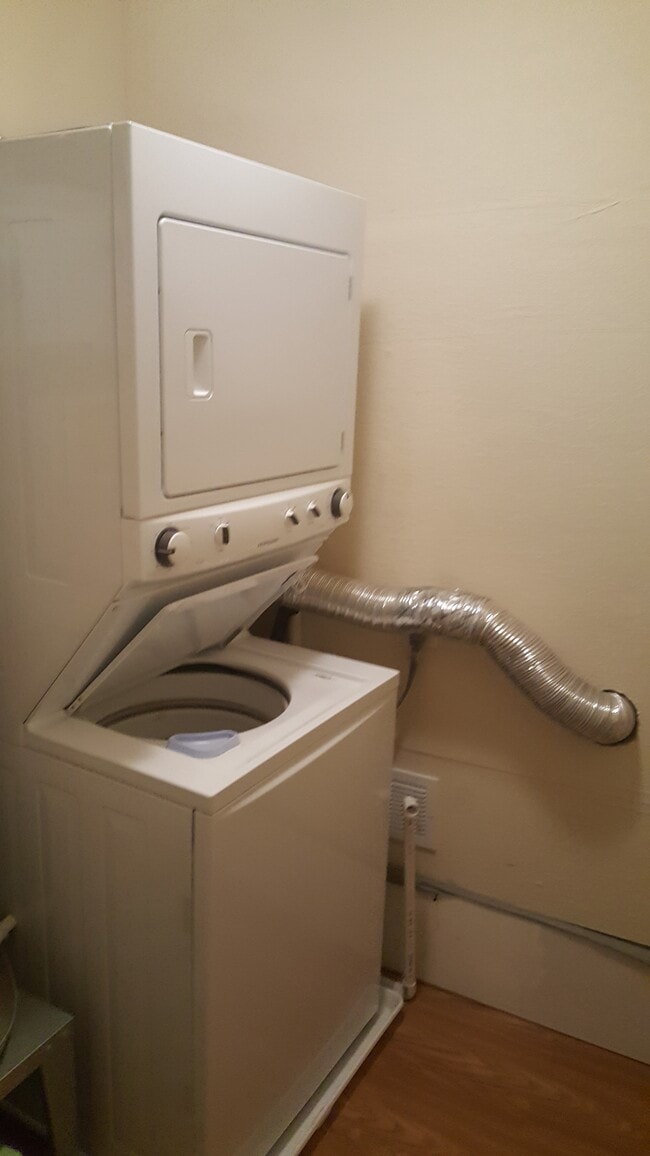 Photo - 811 2nd St Unit B