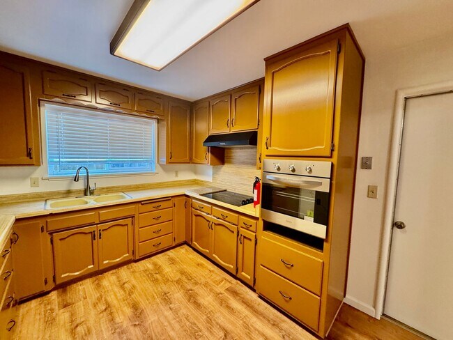 Photo - COMING SOON!  3 Bedroom, 2 Bath home with Easy Commute Access