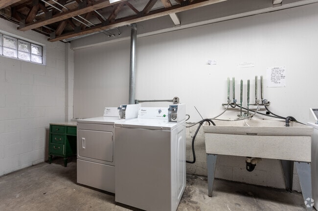 Interior Photo - Tosa Village Apartments