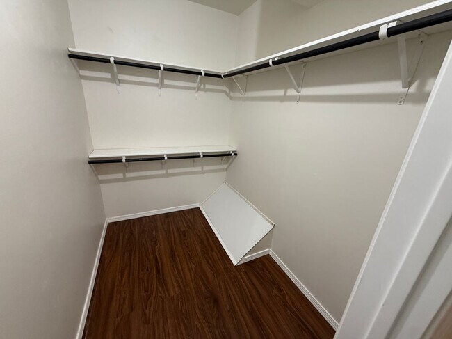 Photo - 2207 Lotus Blossom St