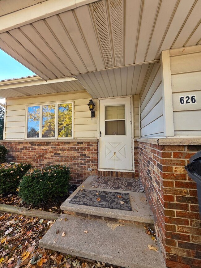 Photo - 624-626 Crestview Drive Unit 626