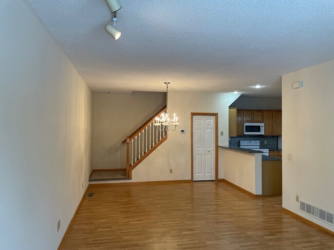 Photo - 2062 Waterleaf Ln W Townhome
