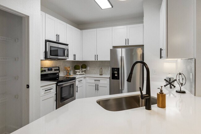 The Avenues at Verdier Pointe, Charleston, SC, Kitchen