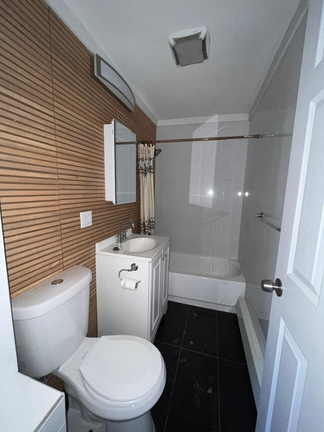 Photo - 220 Bidwell Ave Unit 2