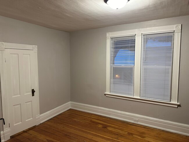 Photo - 323A Superior Ave Unidad Upper