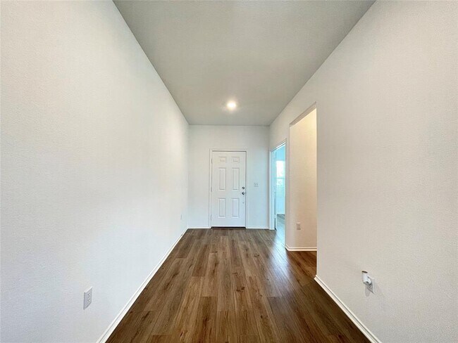 Photo - 10501 Steinbeck Dr