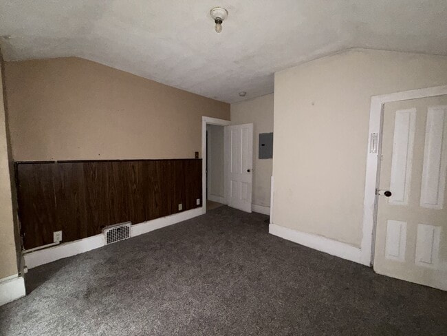 Photo - 512 W Marion St