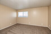 2BR, 1BA - 954 SF