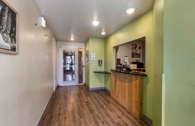 Furnished Studio-Lubbock - South