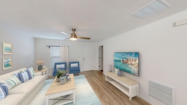 Photo - ****BEAUTIFUL 3/2 HOME IN PALM BAY