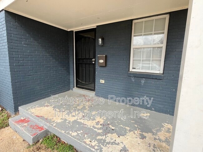 Photo - 3026 Johnson Ave