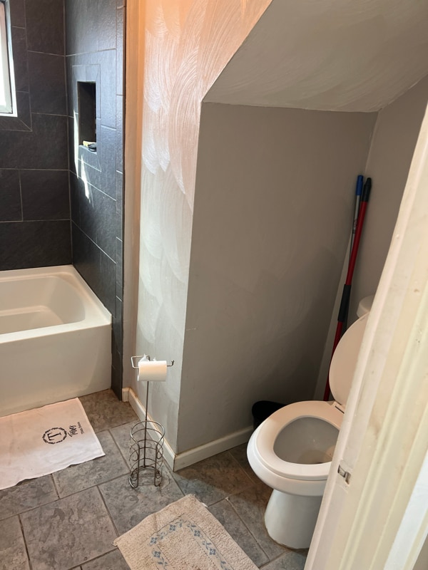 Photo - 6352 Edward St