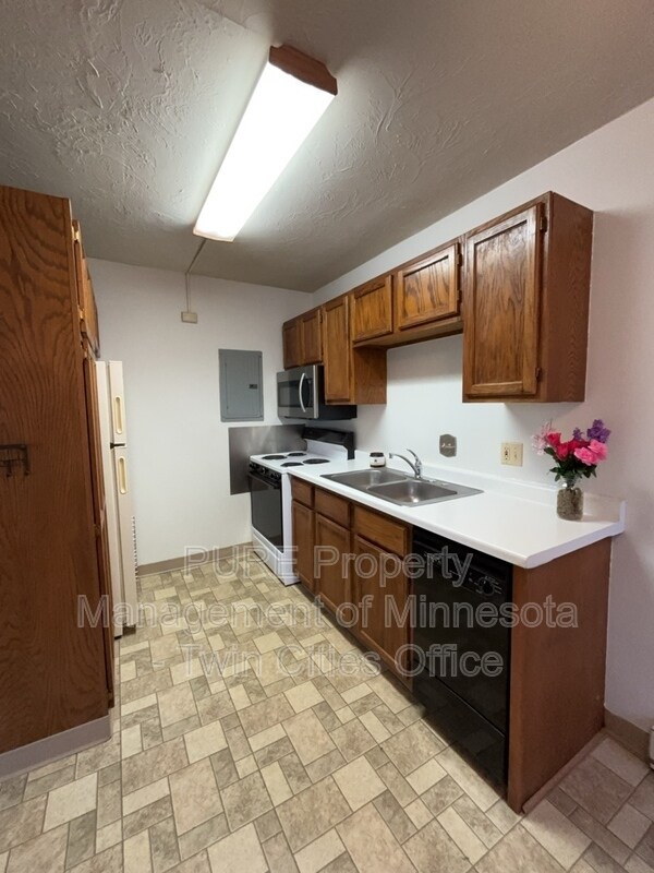 Photo - 1531 American Blvd E Unit Apt 116