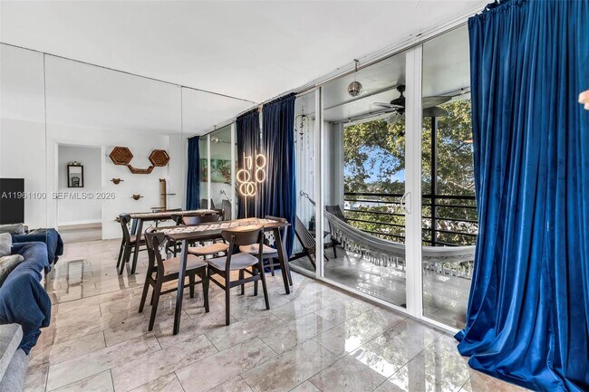 Photo - 120 Royal Pk Dr