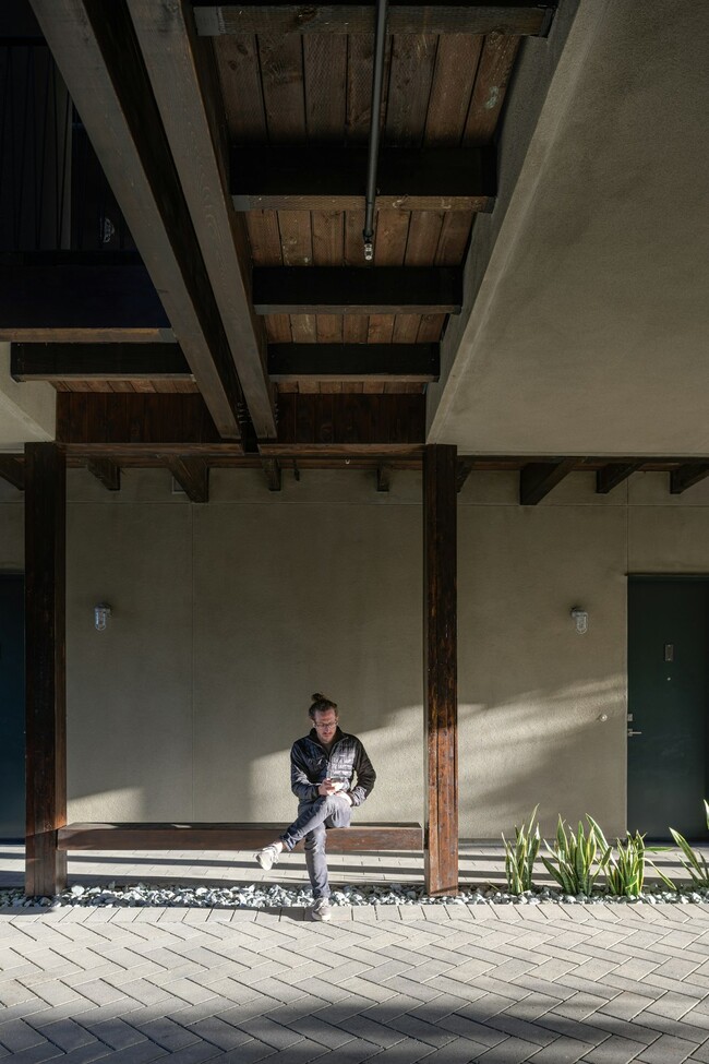 Photo - 3732 10th Ave Unidad 102