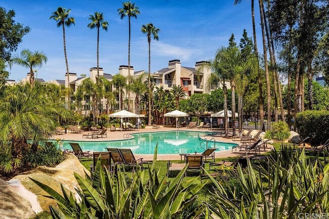 Photo - 21520 Burbank Blvd Condo Unit 211