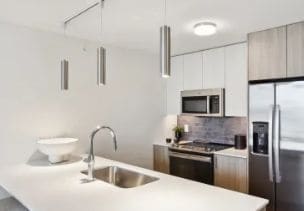 Photo - 350 N Canal St