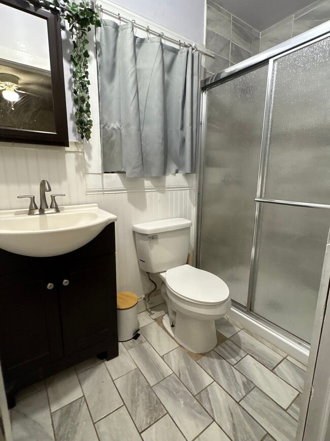 Photo - 511 Avondale Ct