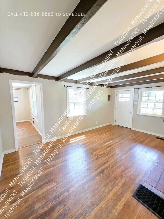 Photo - 3018 Stafford St-