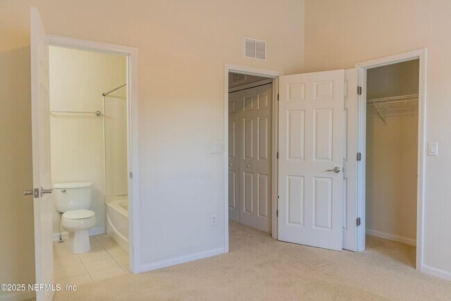 Photo - 8087 Summerside Cir