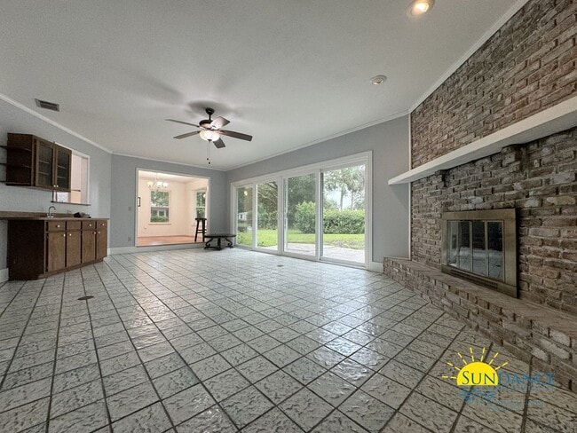 Photo - Stunning 3 Bedroom Home in Shalimar with In-ground Pool!