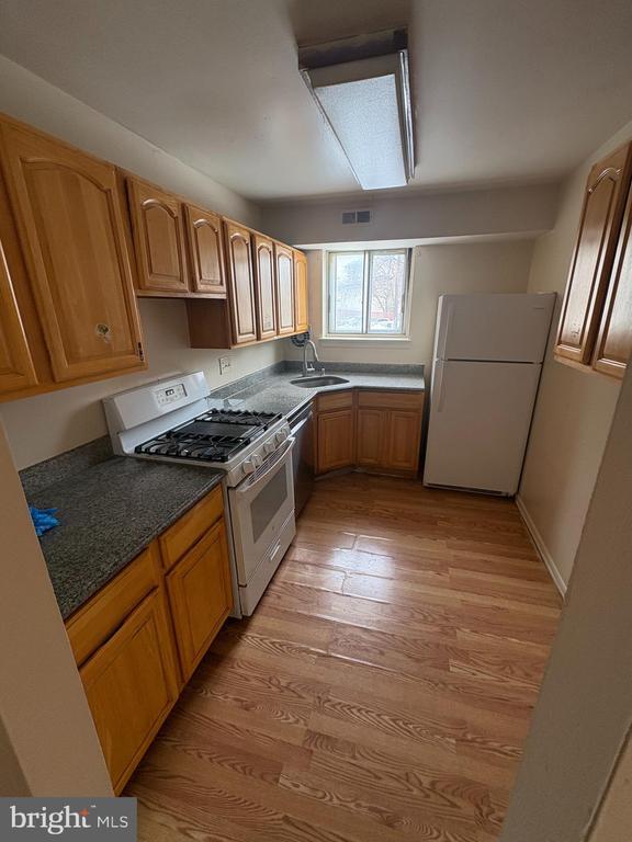 Photo - 11384 Cherry Hill Rd Unit 204