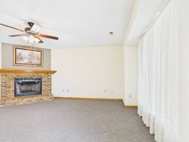 Photo - 1213 Fox Run Dr