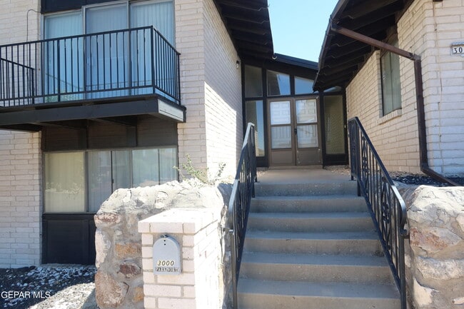 Photo - 3000 Parknorth Dr