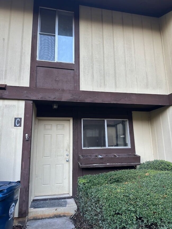 Building Photo - 353 MARKIN;CHARLES/HSINGFEN Unit 540C